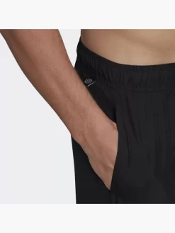 Adidas Classic Length 3-Streifen Badeshorts 7 Adidas Classic Length 3-Streifen Badeshorts -Familien Mode Verkauf 8012 HC8562 P2