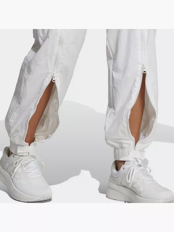 Adidas Dance Woven Versatile Cargohose 5 Adidas Dance Woven Versatile Cargohose – Bild 3